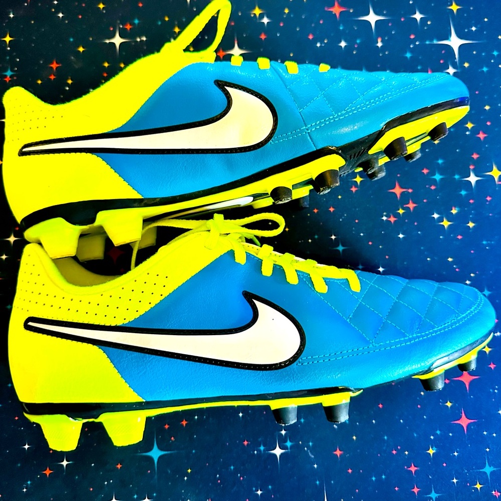 Nikes women’s Teimpo Rio size 11